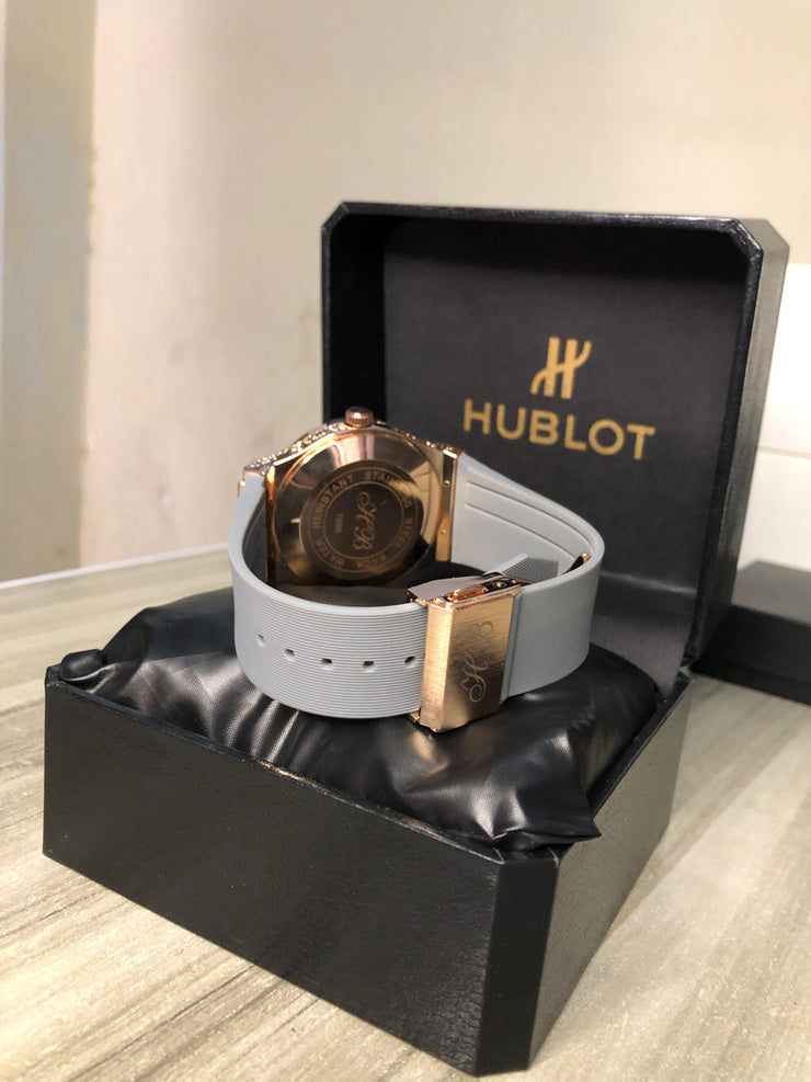 Hublot Signature Model Premium Watch For Men