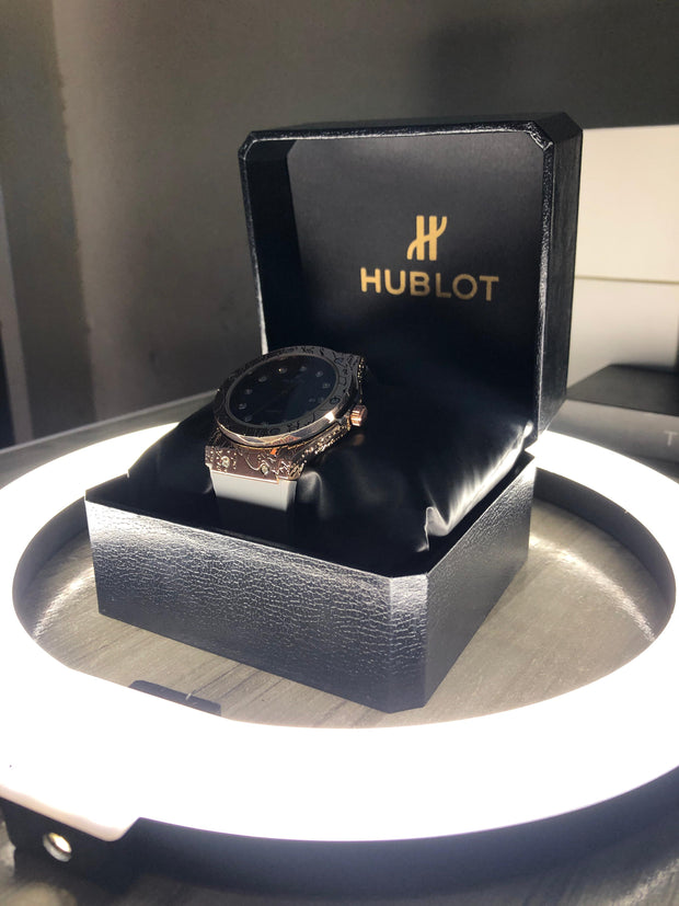 Hublot Signature Model Premium Watch For Men